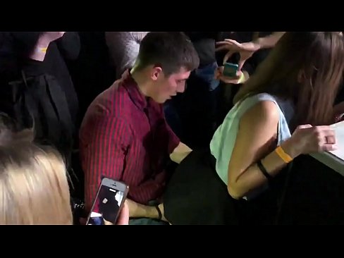 ❤️ Sex real într-un club de noapte rusesc. O rusoaică de 18 ani în anus și vagin futută într-un club de noapte ❤️❌ at ro.pornodil.ru ﹏